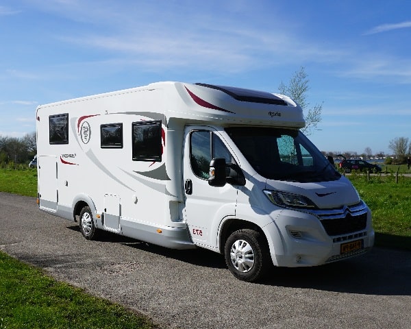 Camper Elnagh Baron 573 alfa van Klasse Campers